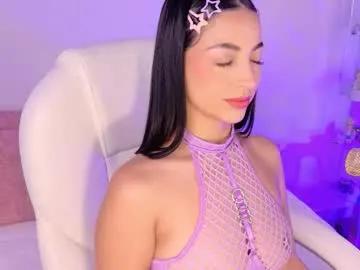 Chaturbate oliviamcneill  is Freechat  oliviamcneill — welcome here guys ,  you wanna make me horny? #latina #brunette #hotbrunettes #squirt #braces