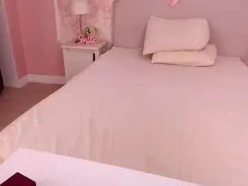 Avatar of oneblondenicole