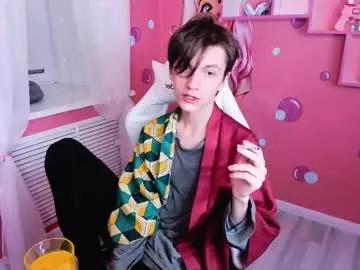 otto_williams — GOAL: smile [19 tokens remaining] cute eyes only in public #18 #twink #new #young #feet