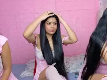 Freechat petitestrawberry18 on Chaturbate