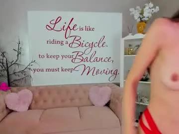 Freechat reynathevixen on Chaturbate