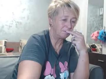 Avatar of roses_and_lillies