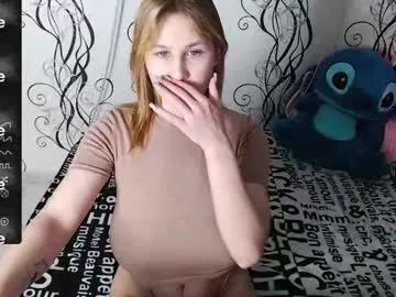 royangela — take off your top and make me jump 10 times, honey  [22 tokens remaining]