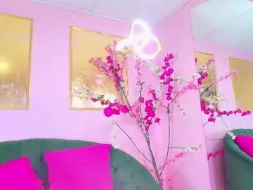 Freechat scarlette04 on Chaturbate