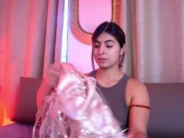 Freechat shelleymorell on Chaturbate