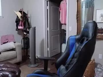 Avatar of str8whiteboy21