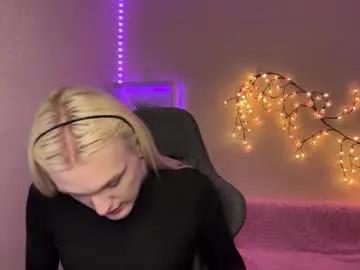 tiffany2005 — GOAL: cum in front of everyone [419 tokens remaining] Welcome to my room! #18 #bigdick #bigass #trans #cam