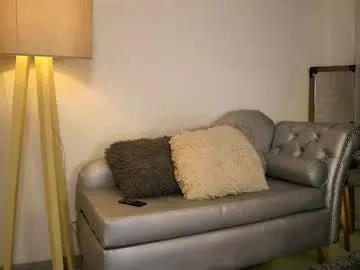 Freechat valeriebony on Chaturbate