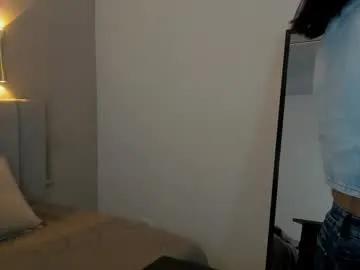 victoria_bourne — GOAL: tits out [55 tokens remaining] Welcome to my room! #feet #older #mature #latina #new