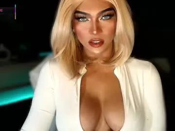 Avatar of womanofyourdesire_ts