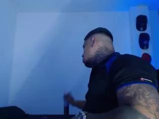 apolo_strongman