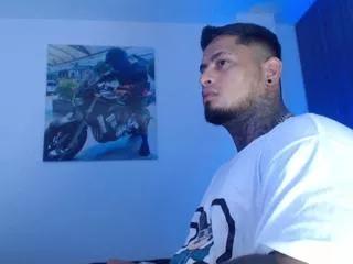 apolo_strongman