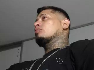 apolo_strongman