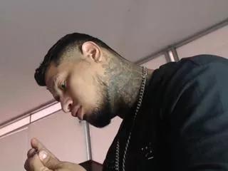 apolo_strongman
