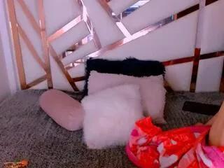 aurora_hans on Flirt4Free 