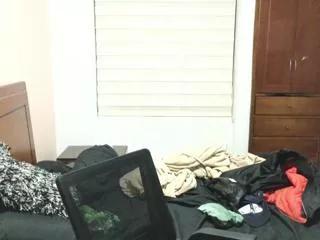 camo_thom on Flirt4Free 