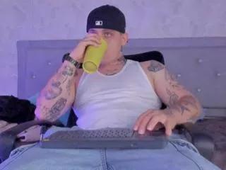 dennis_munera on Flirt4Free 