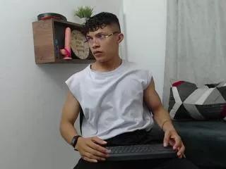 lucas_luxx on Flirt4Free 