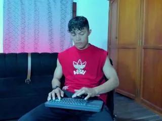 lucas_luxx on Flirt4Free 