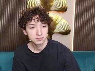 valentino_borzagi on Flirt4Free