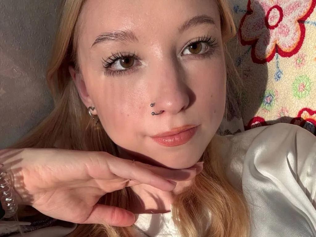 AnnLark on LiveJasmin