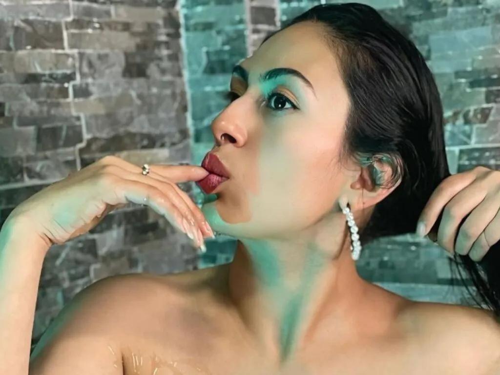 AriadnaGilbert on LiveJasmin