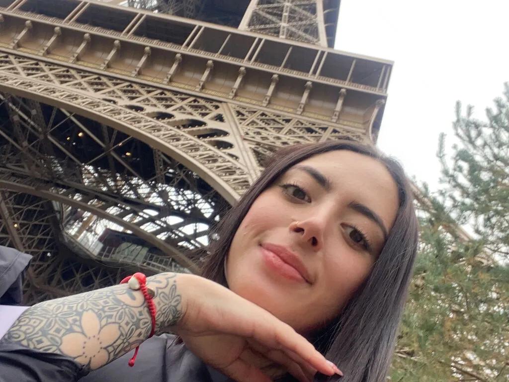 CamilaAzul on LiveJasmin