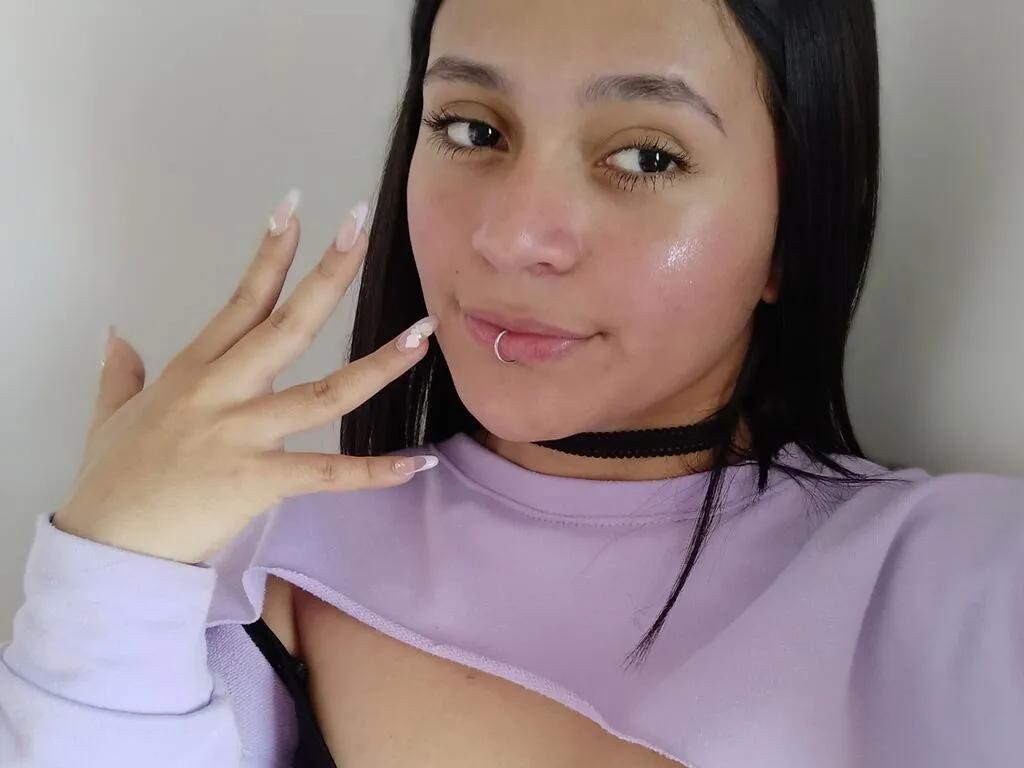 EmilynGrifs on LiveJasmin