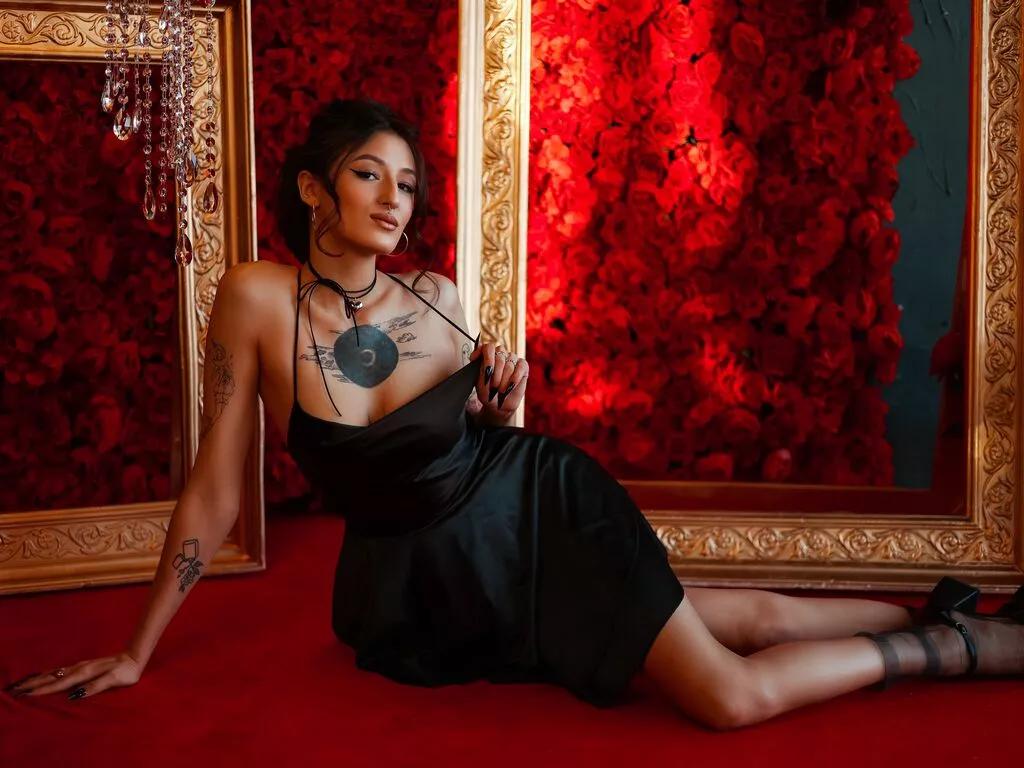 EnnaMills on LiveJasmin