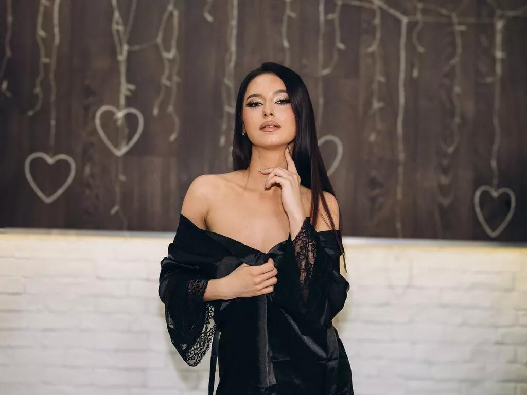 SunnyDane on LiveJasmin