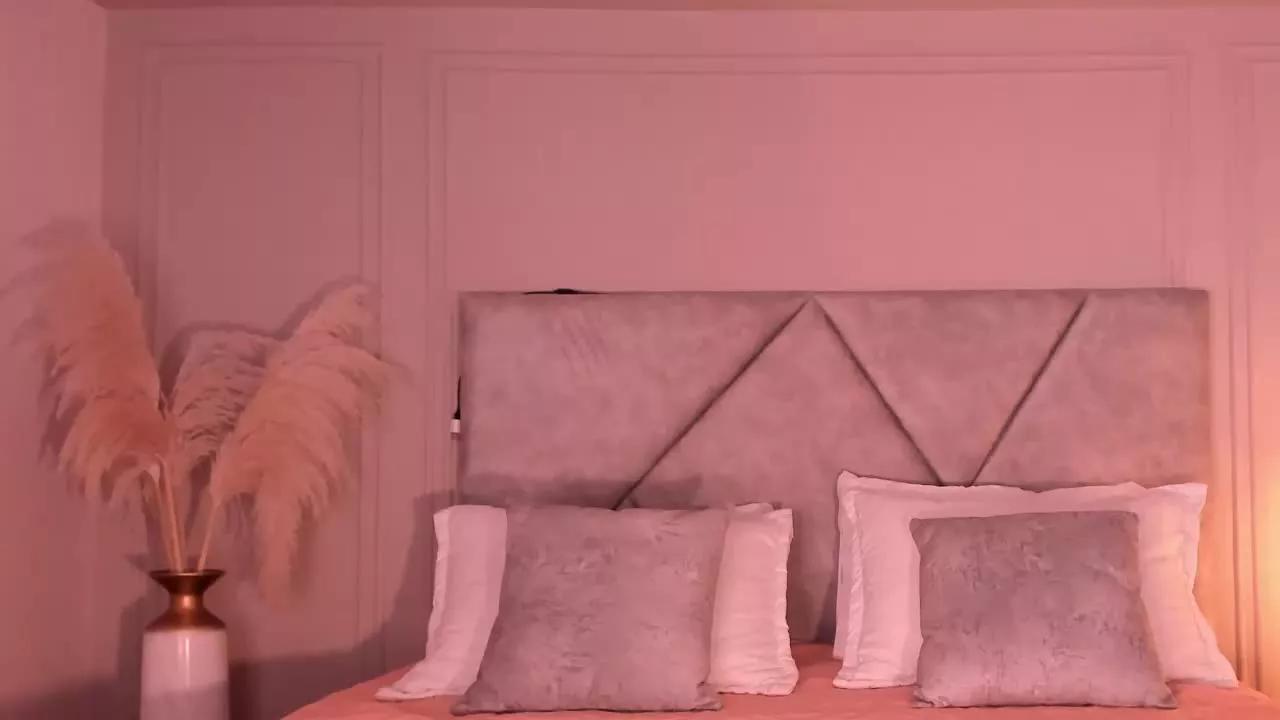 KyliieCooper on Streamray 