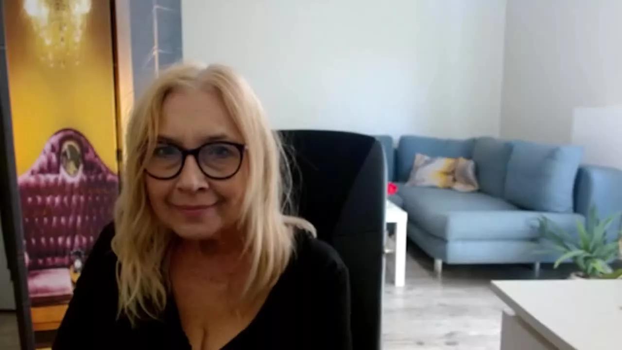 SofiaTease on Streamray 