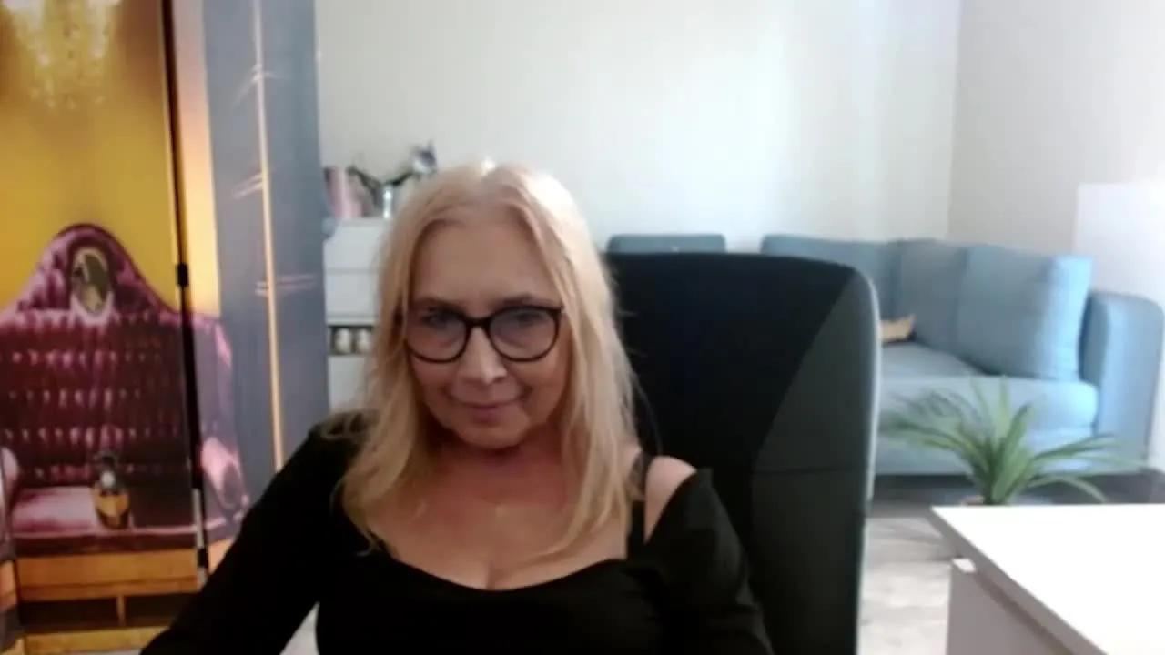 SofiaTease on Streamray 