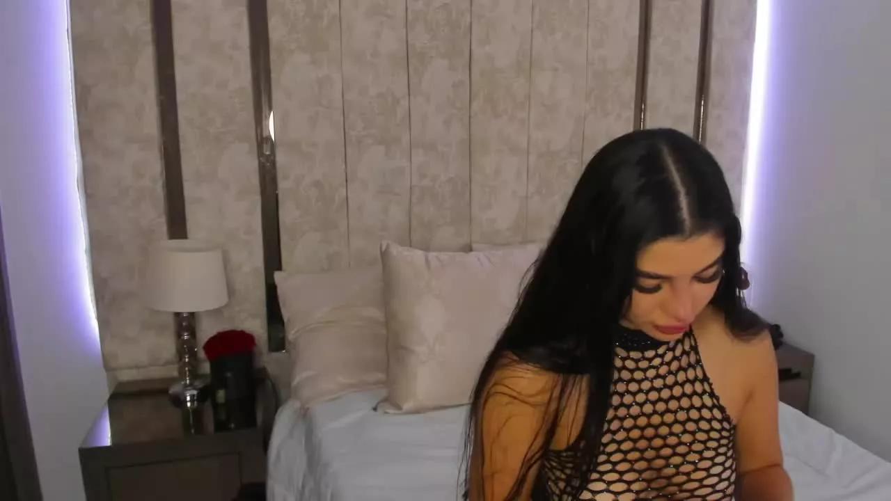 Sofiiamartinez on Streamray 