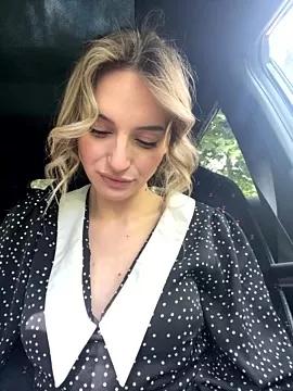 Avatar of -AngelAri-