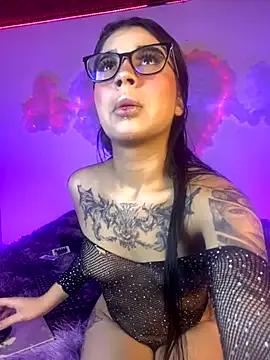 StripChat -Dannii-  is Freechat  -Dannii- — Spank Ass x5