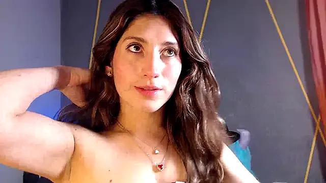 StripChat _Carolinee_1  is Freechat  _Carolinee_1 — hello