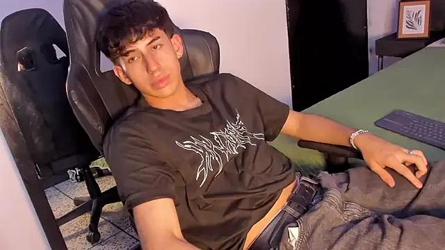 Avatar of Aaron_Spencer13