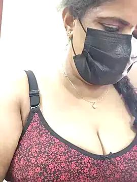 Freechat abinaya26 on StripChat