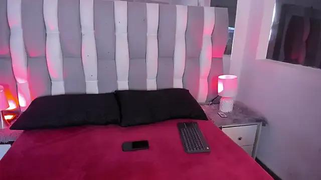 Freechat Adaara_Rey on StripChat