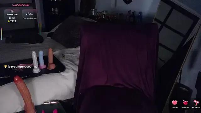 StripChat AlessandraBee is Freechat AlessandraBee — Just The Tip