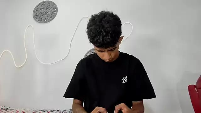 Avatar of AlluringAngel01