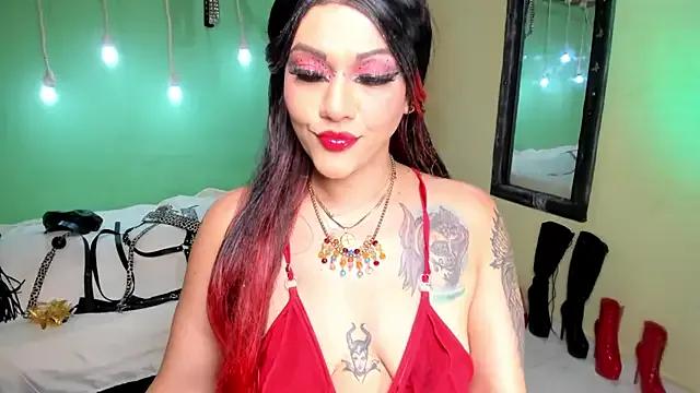 Avatar of angelina_james_