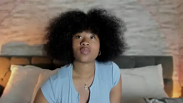 Anneth__M on StripChat 