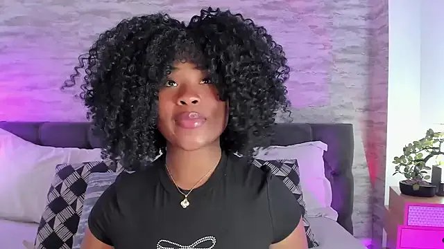 Anneth__M on StripChat 