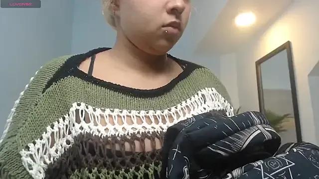 Freechat april_bunnyy on StripChat