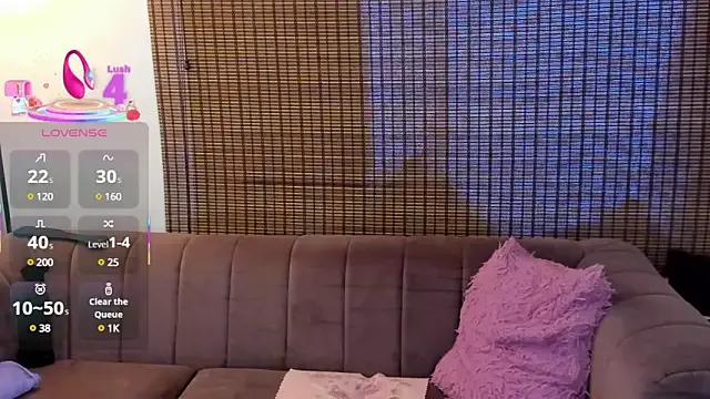 Freechat ariana_cross on StripChat
