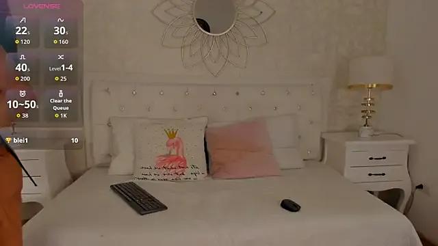 Freechat arianna_cox__ on StripChat