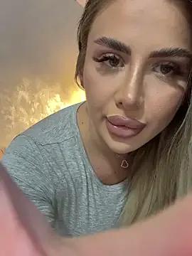 StripChat AshleySinn is Freechat AshleySinn — good warmup for my body :fire: