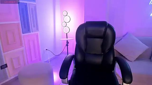 Freechat AyshelBrown on StripChat